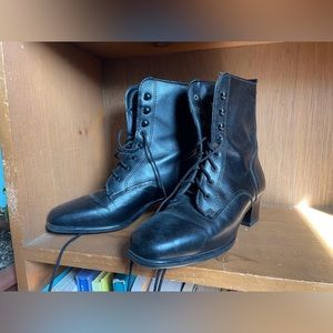 Blondo Canada Vintage 1970s boots